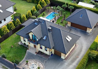 dom na sprzedaż - Strumień (gw), Zbytków